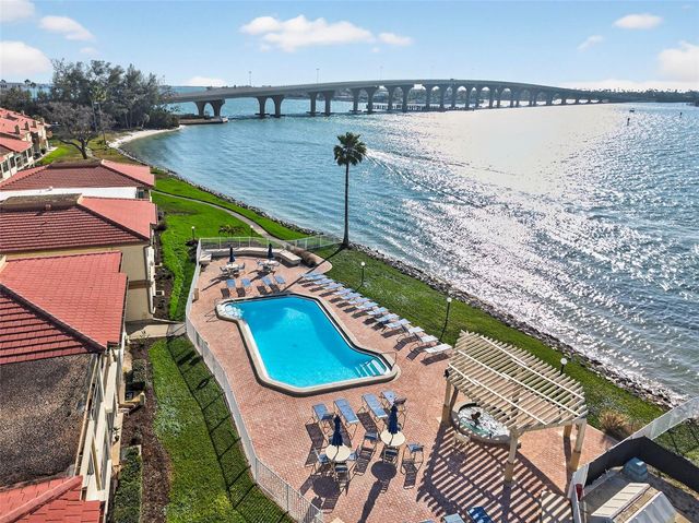 6210 SUN BOULEVARD 112, St Petersburg, FL 33715