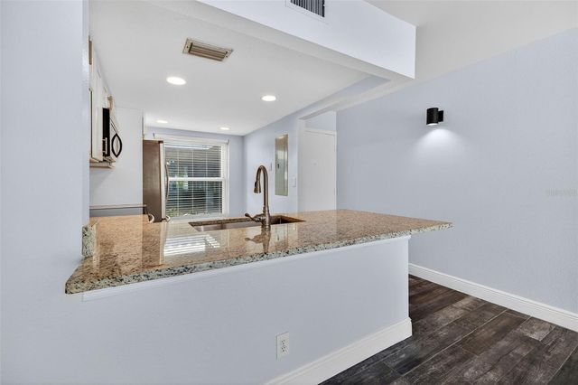 6210 SUN BOULEVARD 112, St Petersburg, FL 33715