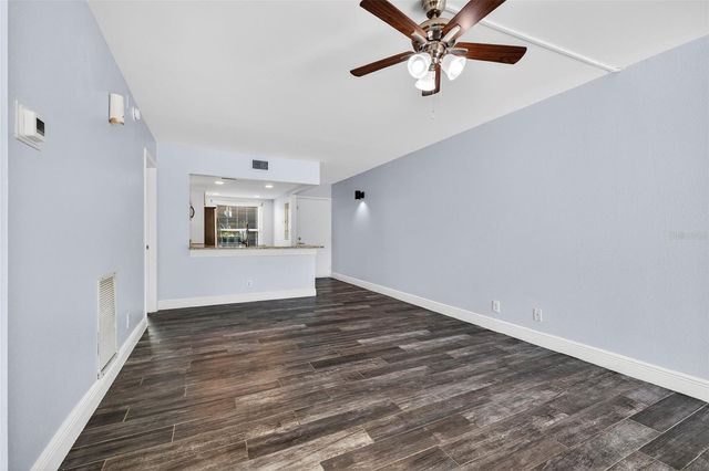 6210 SUN BOULEVARD 112, St Petersburg, FL 33715