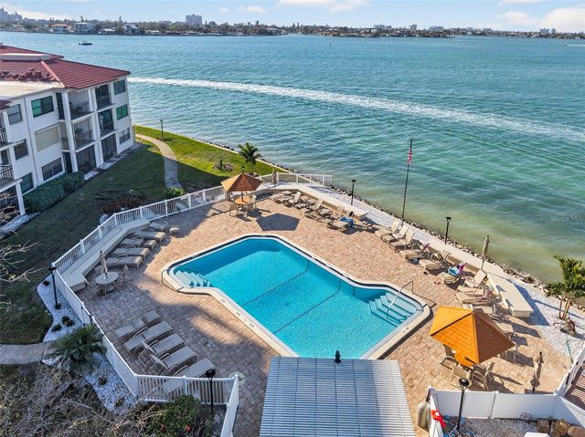 6210 SUN BOULEVARD 112, St Petersburg, FL 33715