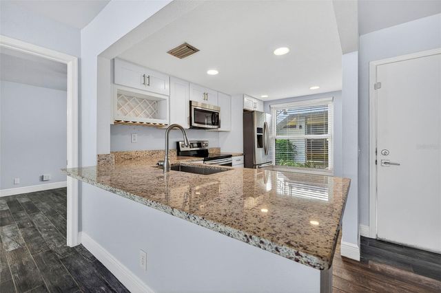 6210 SUN BOULEVARD 112, St Petersburg, FL 33715