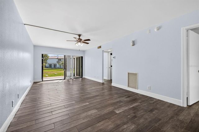 6210 SUN BOULEVARD 112, St Petersburg, FL 33715