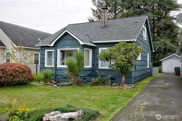 148 Eklund Avenue, Hoquiam, WA 98550