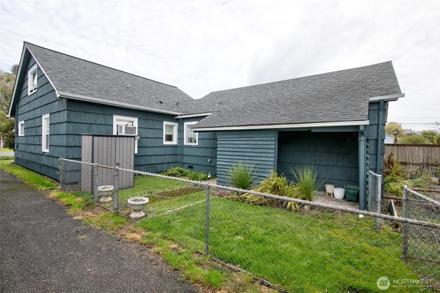 148 Eklund Avenue, Hoquiam, WA 98550