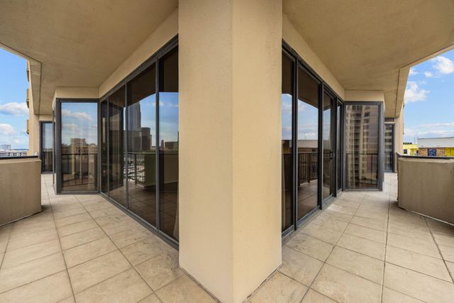 3350 Mccue Road 802, Houston, TX 77056