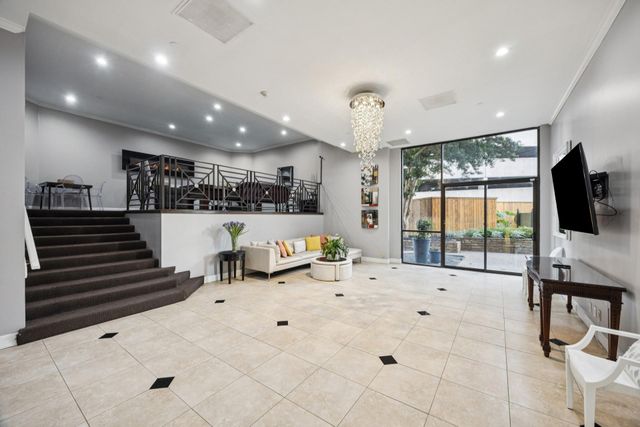 3350 Mccue Road 802, Houston, TX 77056
