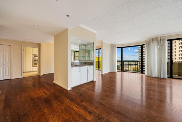 3350 Mccue Road 802, Houston, TX 77056