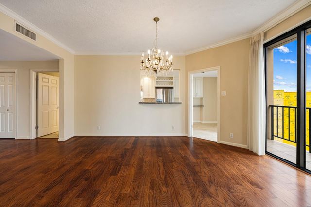 3350 Mccue Road 802, Houston, TX 77056