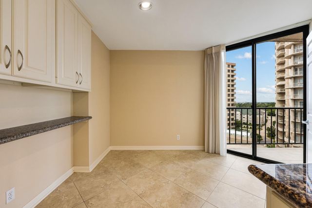 3350 Mccue Road 802, Houston, TX 77056