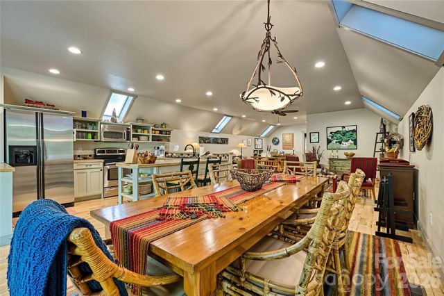 178 Whetstone Gap Road, Lake Toxaway, NC 28747