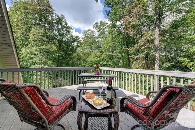 178 Whetstone Gap Road, Lake Toxaway, NC 28747