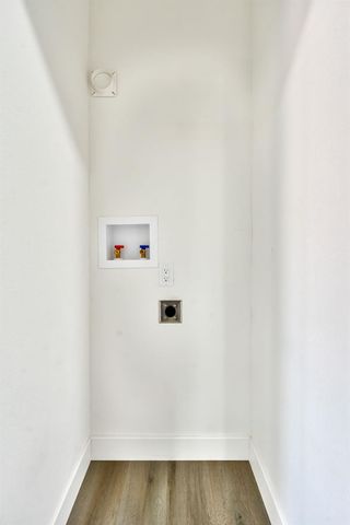 881 Reuter Dr, West Sacramento, CA 95605