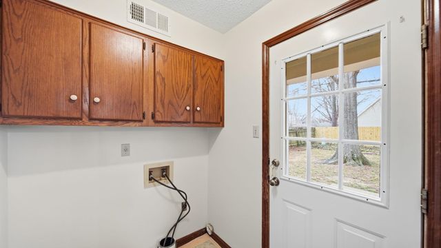 3743 SHALLOWHILL DR, Bartlett, TN 38135