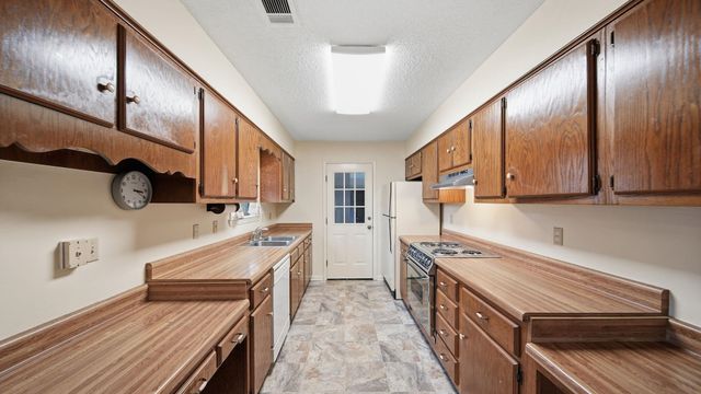 3743 SHALLOWHILL DR, Bartlett, TN 38135