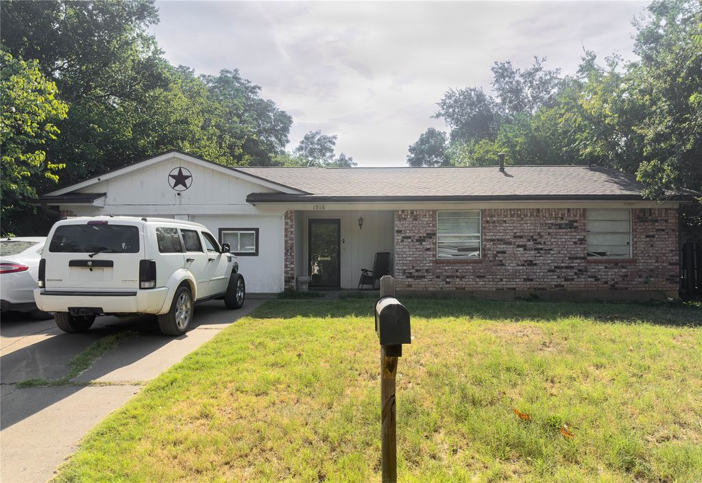 1516 NW 1st Avenue, Mineral Wells, TX 76067