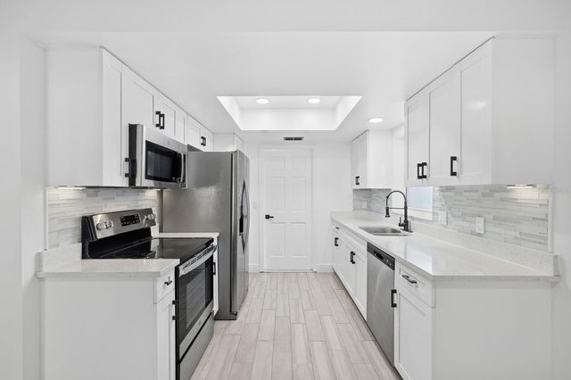 858 CONCORD LANE, Lakeland, FL 33809