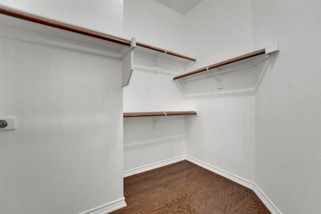 2720 Eastland Drive, Grand Prairie, TX 75052