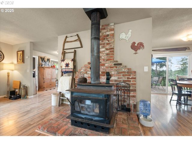 1415 SIGHTLY Rd, Toutle, WA 98649