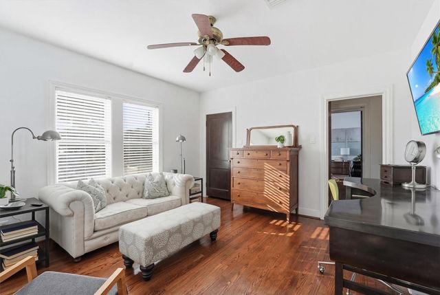 4620 Sherman Boulevard, Galveston, TX 77551