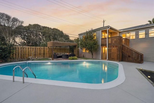 4620 Sherman Boulevard, Galveston, TX 77551