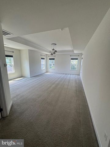 53 LIBERTY KNOLLS DR, Stafford, VA 22554