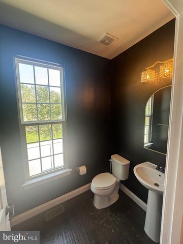 53 LIBERTY KNOLLS DR, Stafford, VA 22554