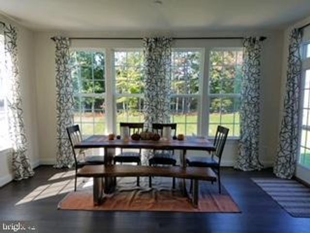 53 LIBERTY KNOLLS DR, Stafford, VA 22554