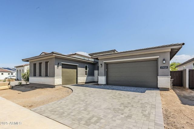 17625 W CRAWFORDSVILLE Drive, Surprise, AZ 85388