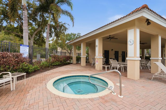4257 SW PINE COVE Court, Stuart, FL 34997