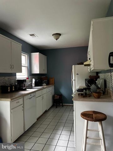 1231 THOMAS JEFFERSON PL, Fredericksburg, VA 22405