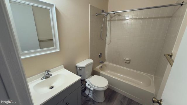 224 CROWN PRINCE DR, Marlton, NJ 08053