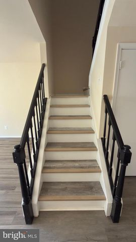 224 CROWN PRINCE DR, Marlton, NJ 08053