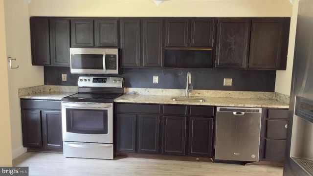 224 CROWN PRINCE DR, Marlton, NJ 08053