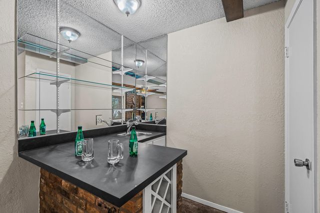 8633 Knoxville Drive, C27, Lubbock, TX 79423