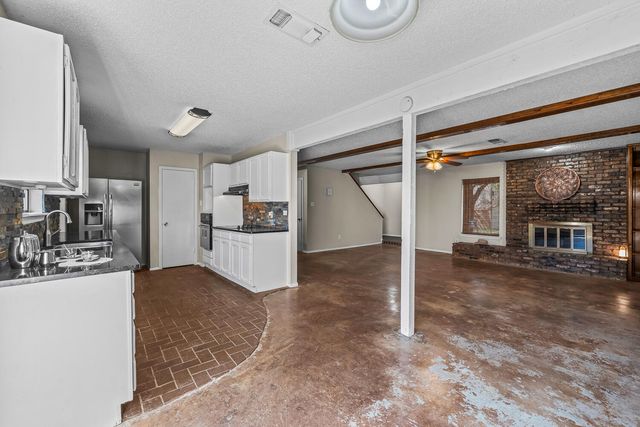 8633 Knoxville Drive, C27, Lubbock, TX 79423