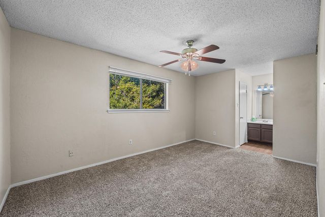 8633 Knoxville Drive, C27, Lubbock, TX 79423