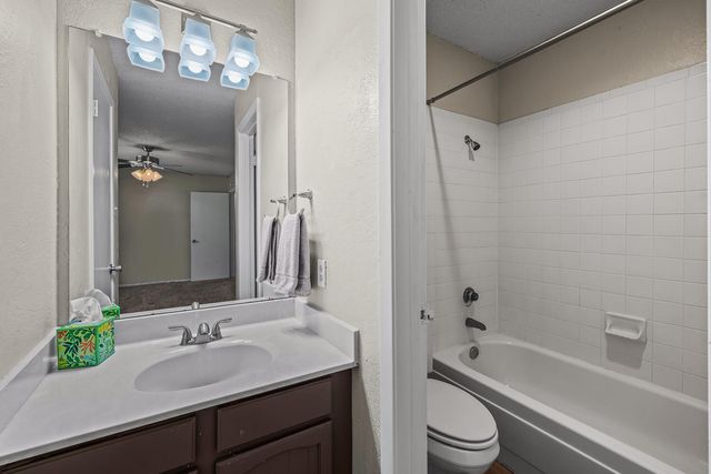 8633 Knoxville Drive, C27, Lubbock, TX 79423