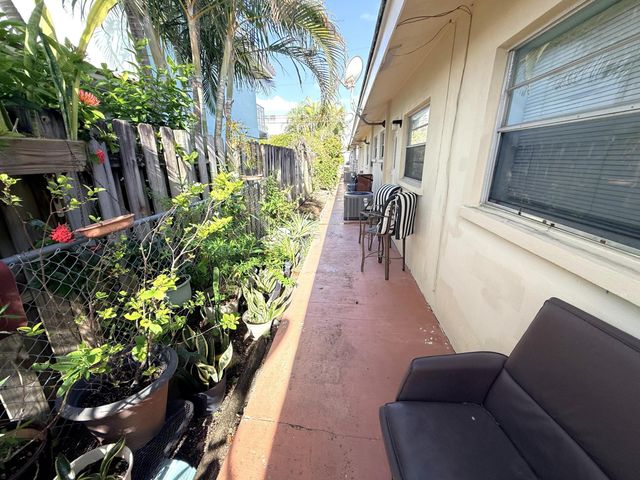 4649 Bougainvilla Drive, Lauderdale-By-The-Sea, Lauderdale By The Sea, FL 33308