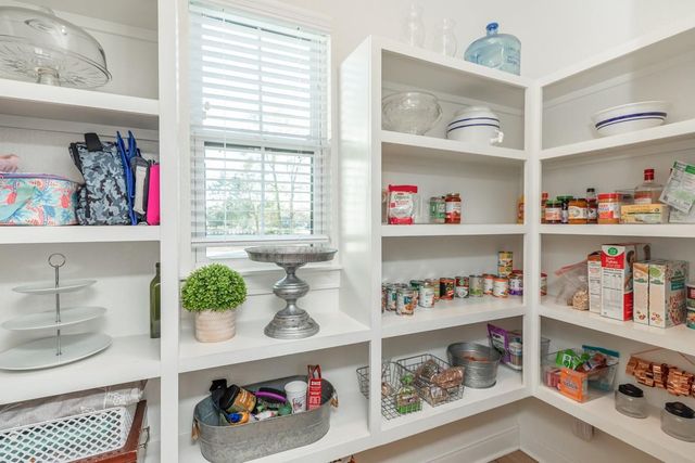 1290 Tallow Circle, Sour Lake, TX 77659