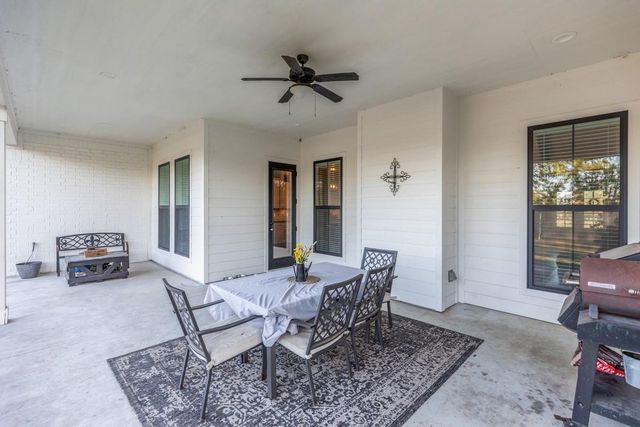 1290 Tallow Circle, Sour Lake, TX 77659