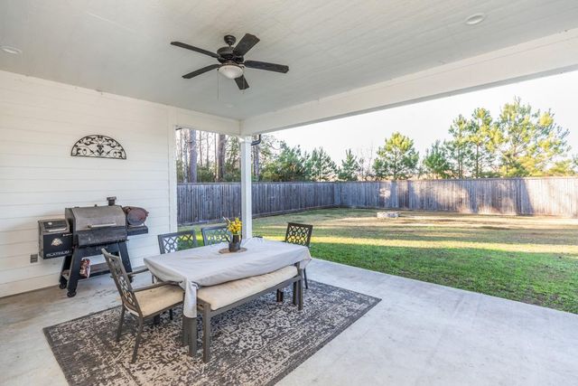 1290 Tallow Circle, Sour Lake, TX 77659