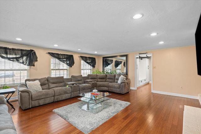 202 Pembroke Dr., Washington, GA 30673