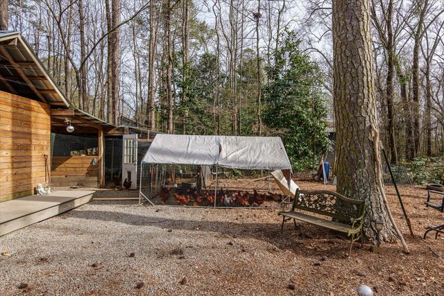 202 Pembroke Dr., Washington, GA 30673