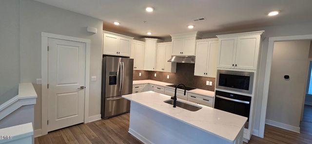 11549 Helmond Way 113, Raleigh, NC 27617