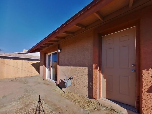 3721 W Seldon Lane, Phoenix, AZ 85051