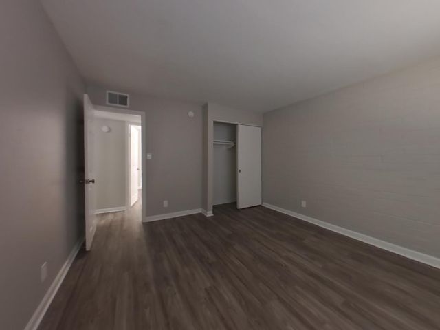 3721 W Seldon Lane, Phoenix, AZ 85051