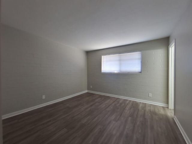 3721 W Seldon Lane, Phoenix, AZ 85051