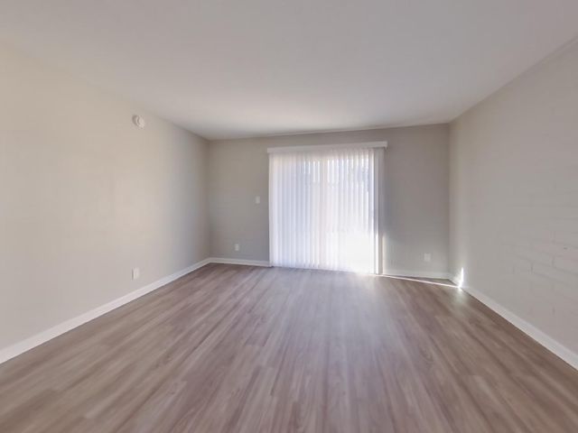 3721 W Seldon Lane, Phoenix, AZ 85051