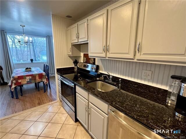 155 Brewster Street 2F, Bridgeport, CT 06605