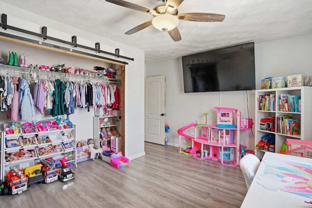 16 Brown St, North Providence, RI 02904